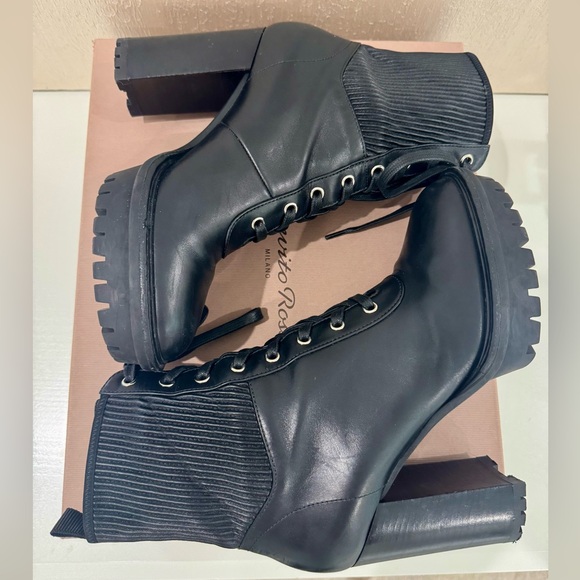 Gianvito Rossi Black Lace Up Boots with Chunky Heel Size 39 - Picture 3 of 14